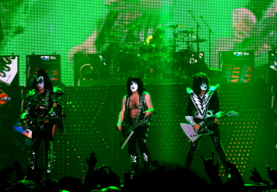 Kiss17